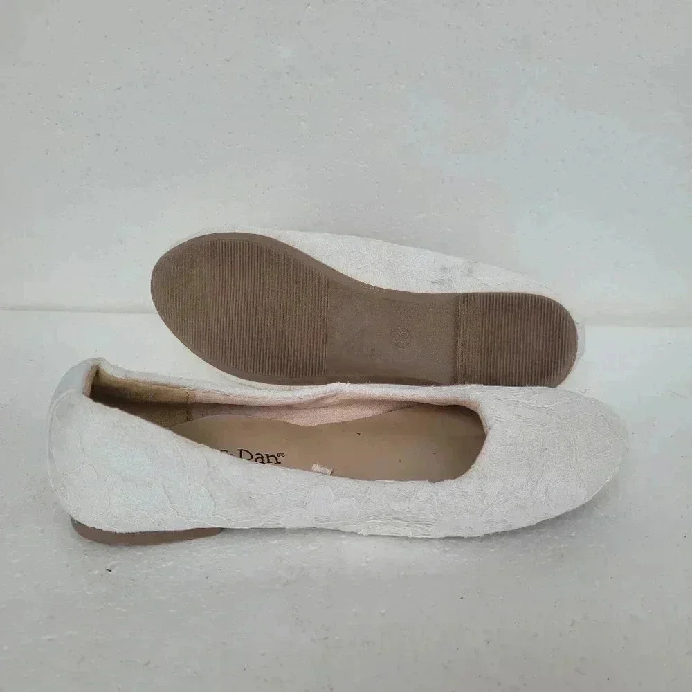 Girls size 13 white lace dress shoes